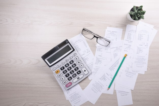 balancete de verificação calculadora lápis e papel