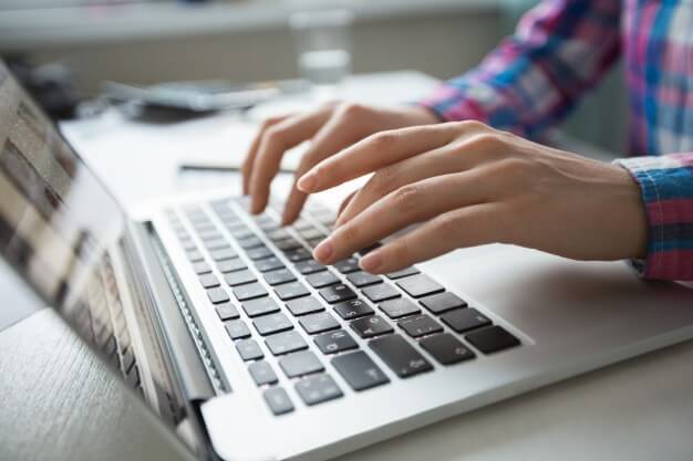 como fechar uma empresa com dividas notebook