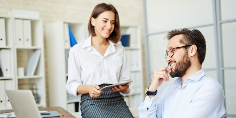 sociedade-anonima-homem-celular