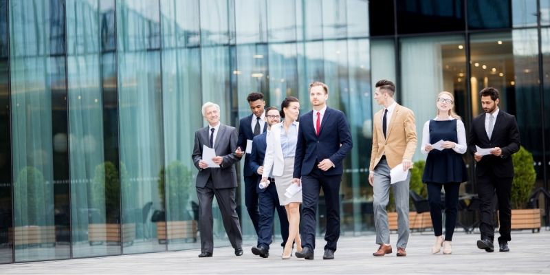 sociedade-anonima-escritorio-colaboradores