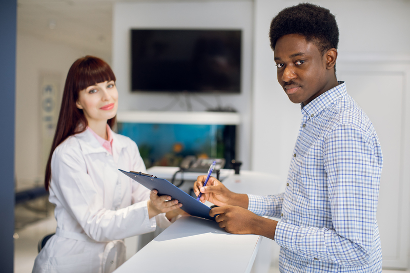 recibo de prestação de serviço homem assinatura 